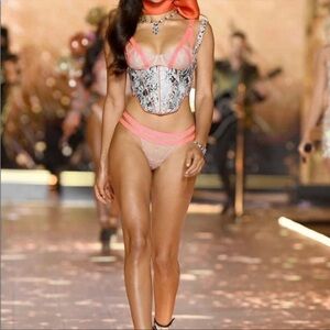 NWT Victoria’s Secret very sexy unlined balconet bra 34C lingerie coral/…